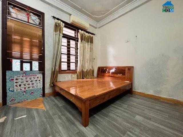 Bán nhanh nhà Lạc Long Quân – Gần chợ, trường, bệnh viện – Tiện ích ngập tràn, chỉ hơn 6 tỉ