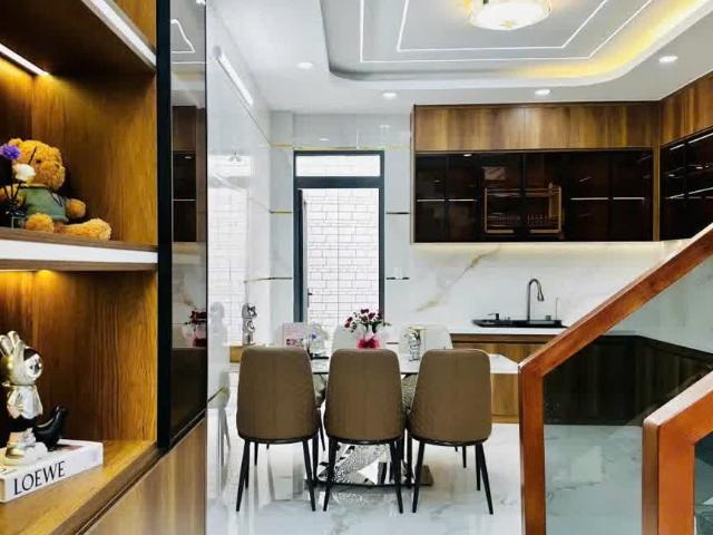 Bán Nhanh Nhà 4 Tầng Phong Cách Châu Âu – Cách Khu Công Nghiệp Tân Tạo 300m, Bình Tân 4X18.72m²