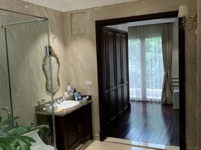Bán Shophouse Nam Trung Yên Cầu Giấy 5 Tầng 115M Ở Trên Cho Thuê Dưới Dòng Tiền Ổn Định