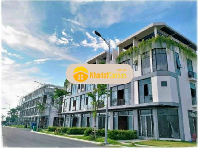 Bán shophouse cao cấp mặt tiền sân golf long an