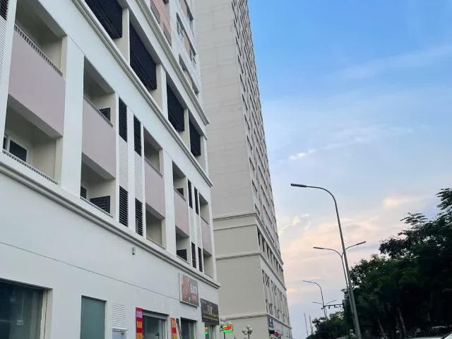 Bán Shophouse 4 tầng giá 8 tỷ cạnh Trung Tâm triển lãm Vin Cổ Loa O931711
