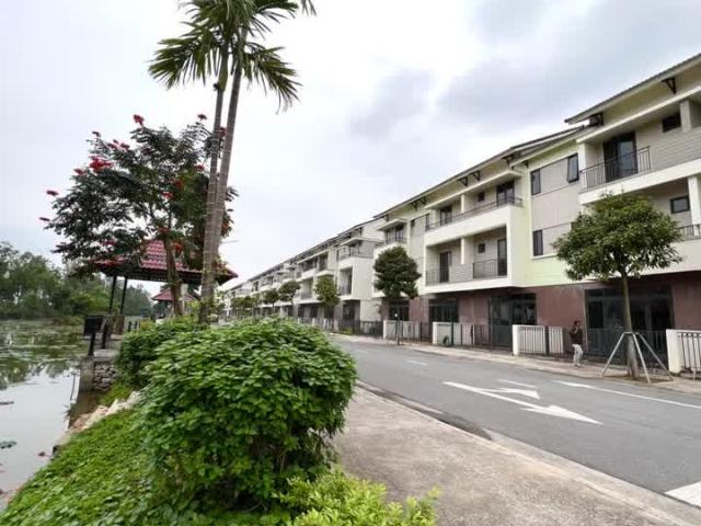 Bán shophouse 90m2 ven sông Tào Khê khu đô thị Centa city Vsip từ Sơn giá chỉ hơn 6.2 tỷ