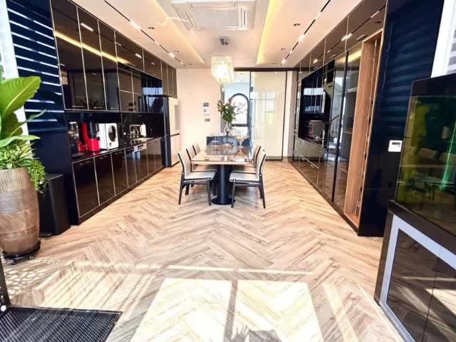 Bán Siêu Phẩm Ngọc Thụy 61m2, 7 Nổi 1 Hầm, Vỉa Hè, Kinh Doanh, View Công Viên 2X Tỷ