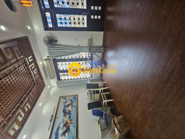 Bán siêu phẩm nhà trương định 5 tầng thang máy dân xây lô góc ô tô 1 nhà ra phố hoàng mai