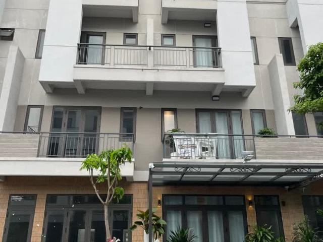 Bán siêu phẩm shophouse 4 tầng giá chỉ 4, x tỷ