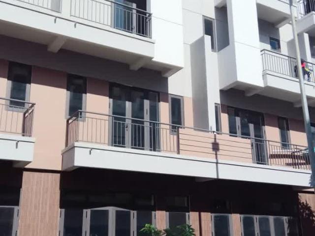 Bán đất tặng nhà 4 tầng khu đô thị Centa Dianmond