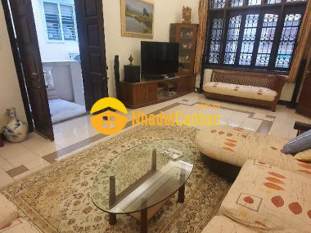 Bán đất tặng biệt thự 3 tầng ngã tư sở lô góc 3 mặt thoáng gara ô tô đỗ cửa 40m ra phố