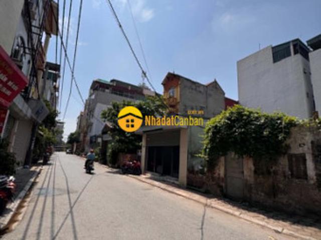 Bán đất trung tâm trâu quỳ, 100m2 mặt phố cửu việt 1 mtien 5m đường 11m vỉa hè
