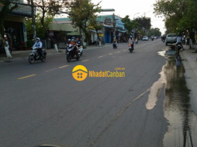 Bán đất mặt tiền đường phan chu trinh hòa hương có sẵn nhà cấp 4
