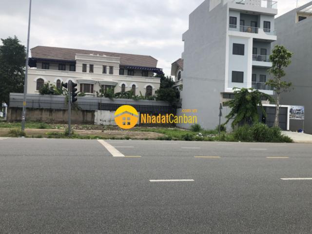 Bán đất nền nhà phố quận 2. Dt 8x22m. Ctxd hầm 3lầu. Giá 15.8 tỷ