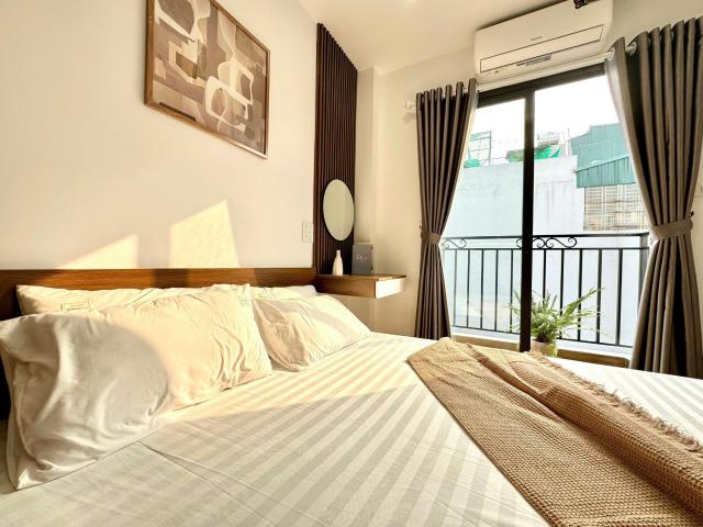 Bán tòa nhà 8 tầng đình thôn, ntl lô góc 100m2 mt 6m dt 165 tr/th 35,5 tỷ