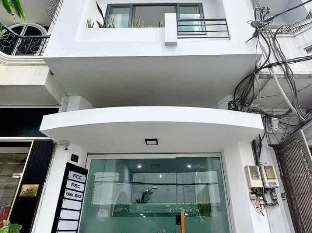 Bán Toà Nhà Xa Hoa Q1 Lê Thánh Tôn 6 Tầng Thang Máy Dòng Giá Tốt Chỉ 33 Tỷ