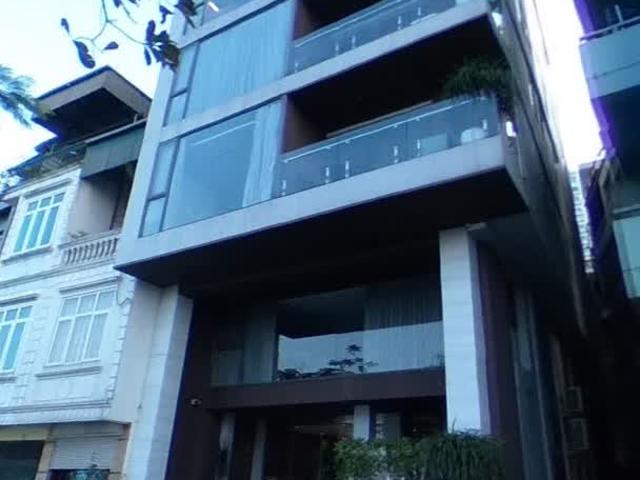 Bán tòa nhà apartment Tây Hồ Đặng Thai Mai 162m2 x 5 tầng MT 11m lô góc trọn view Hồ Tây
