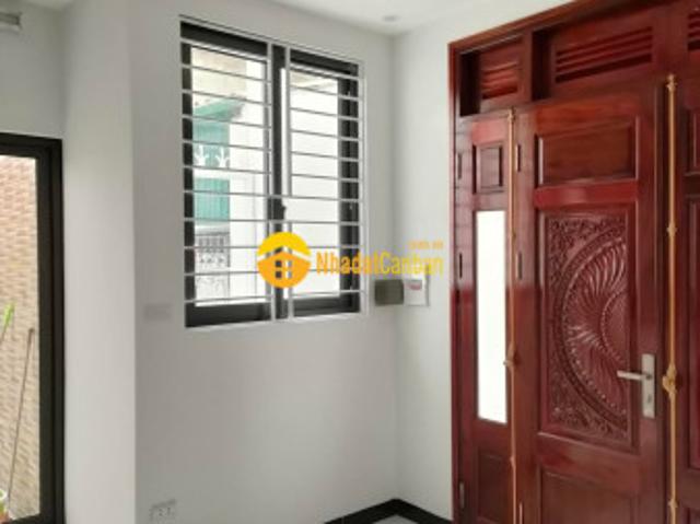 Bán toà nhà mp hồng tiến, giá 320 tỷ, 474m2x9t, thang máy, kd lớn