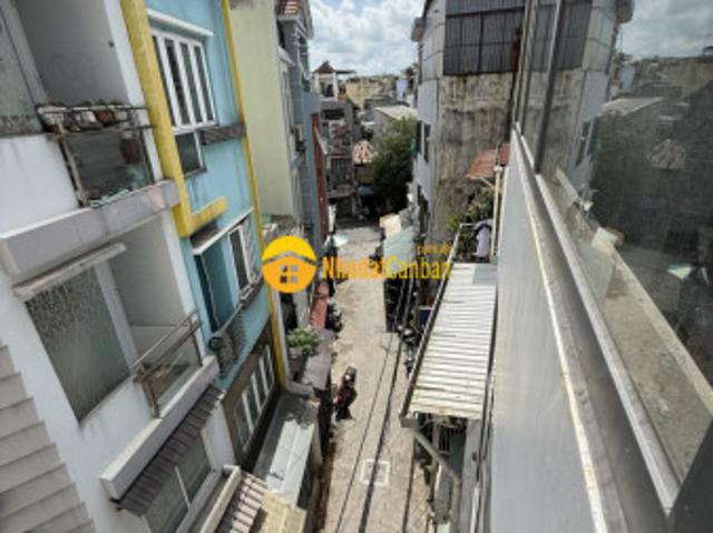 Bán toà nhà mt hoàng văn thụ lăng cha cả 5 tầng, hđ thuê 2.16 tỷnăm 306m² 9.8 x 29.6m