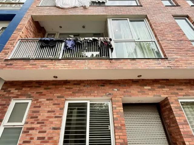 Bán Tòa APARTMENT Đặng Thai Mai lô góc, Dt 75m2, mt 14m, ô tô đỗ cửa