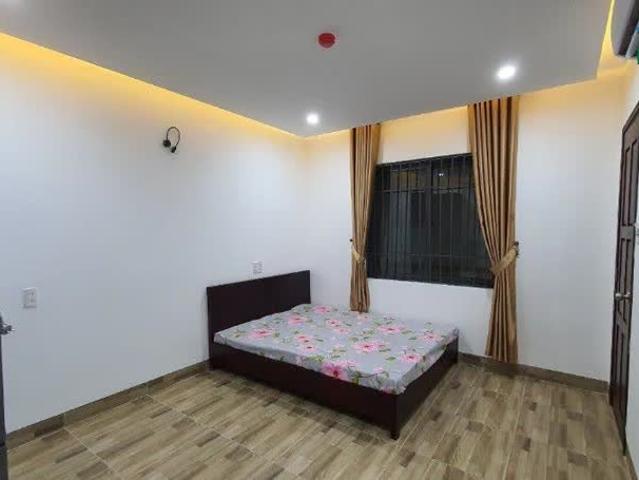 Bán Toà Căn Hộ 8,5 Tầng, MT Đường Trường Thi, Sát Sân Bay Đà Nẵng, Giá Tốt