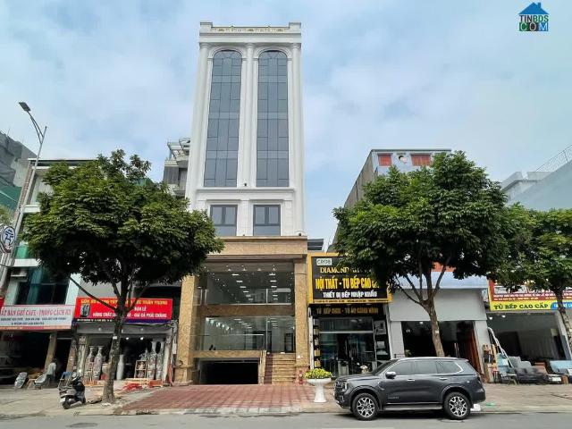 Bán Tòa Văn Phòng 9 Tầng Mặt Phố Ngô Gia Tự. Vị Trí Đắc Địa. DT 315m2, MT 8.3m nở hậu. Giá 150 TỶ