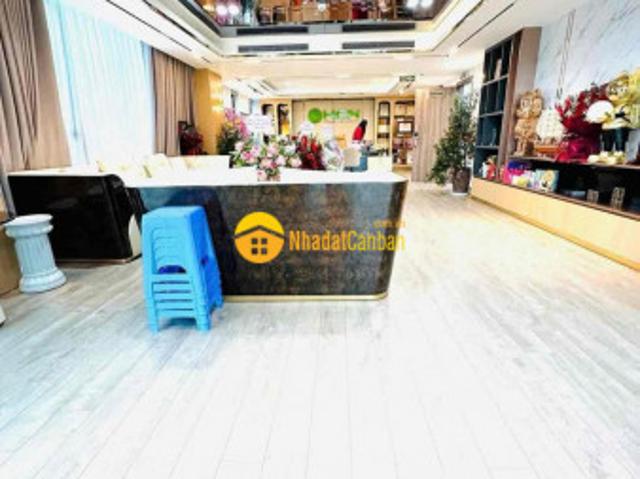 Bán toà văn phòng phố thọ tháp, 2 mặt tiền, 210m2 7 tầng, mt 15m, 152 tỷ 0987104