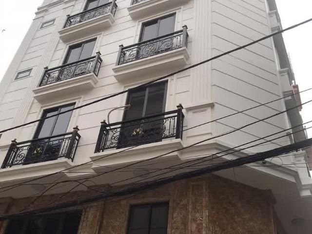Bán tòa VP mặt phố ĐÊ LA THÀNH, mặt tiền 6,6m, 10 tầng, gần ngã 5 Ô CHỢ DỪA, dòng tiền 1,5 tỷ/năm