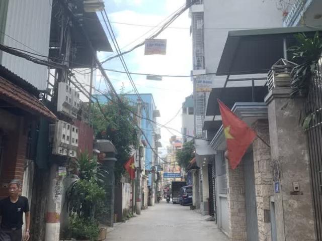 BÁN TRẢ NỢ, Nhà riêng Tân Mai, 110m, MT 8m, giá 7.5 tỷ, ôtô vào nhà, LH0865081