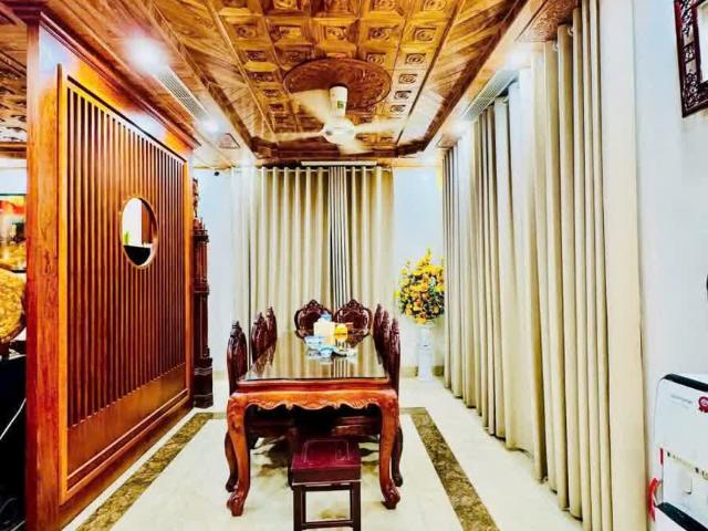 BÁN TRẢ NỢ, Nhà riêng Tân Mai, 110m, MT 8m, giá 7.5 tỷ, ôtô vào nhà, LH0886962