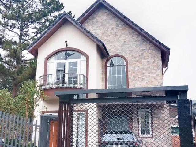 Bán Villa Sân Vườn tại Nam Hồ P11 Đà Lạt
