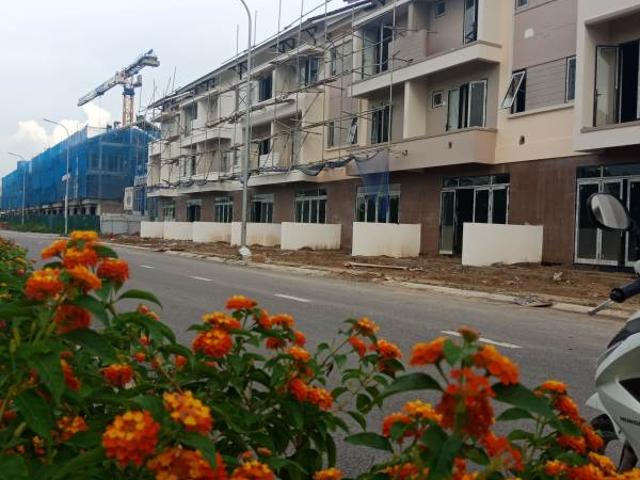 Bán xuất ngoại giao nhà 3 tầng centa, Vsip giá chủ đầu tư