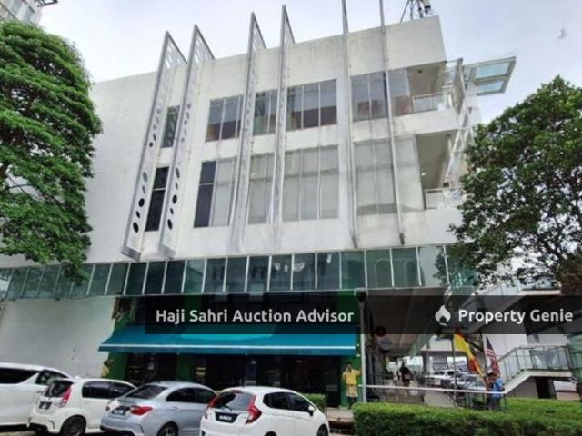 banagunan perniagaan tiga tingkat beralamat pos di No. A G 01, A 1 01 and A 2 01, Sunway Nexis, No. 1, Jalan PJU 5/1, Kota Damansara, 47810, Petaling Jaya, Selangor