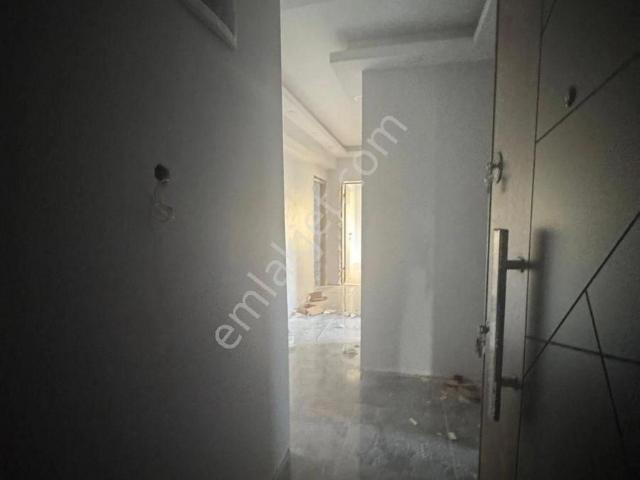 Bandırma Mavi Emlaktan100.yıl Mahallesinde 2+1 Satılık Daire
