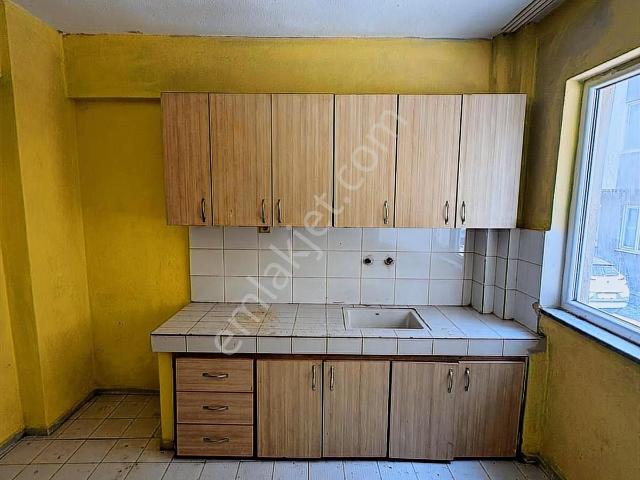 Bandırma Mavi Emlaktan Bentbaşı Mahallesinde 2+1 Satılık Daire