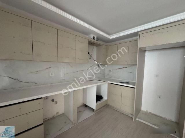 Bandırma Mavi Emlaktan İhsaniye Mah. Y.giriş 1+1 Kiralık Daire