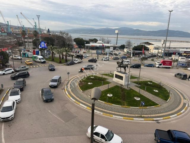 Bandırma Mavi Emlaktan İşlek Ana Cadde Üzerinde Satılık Ofis