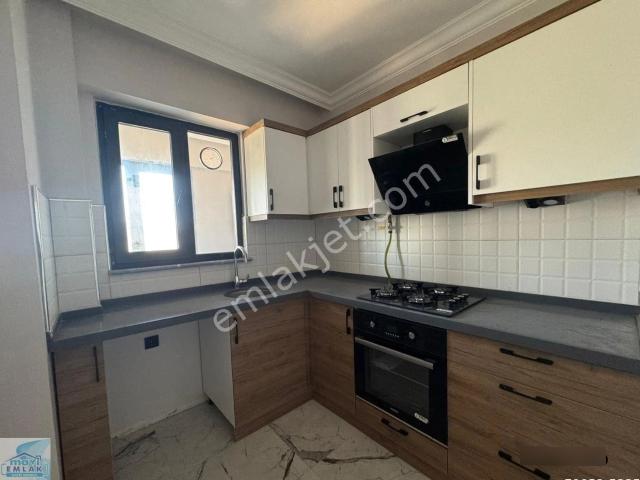 Bandırma Mavi Emlaktan Yeni Mahallede Acil 2+0 Satılık Daire.