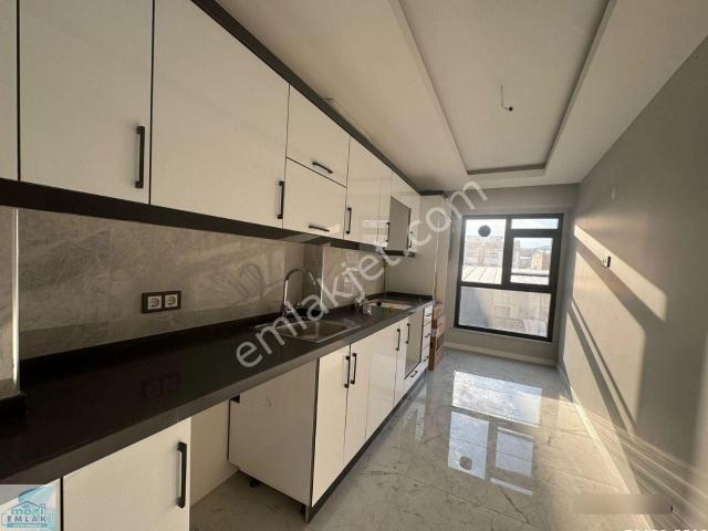 Bandırma Mavi Emlaktan Yenimahallede 2+0 Arakat Kiralık Daire