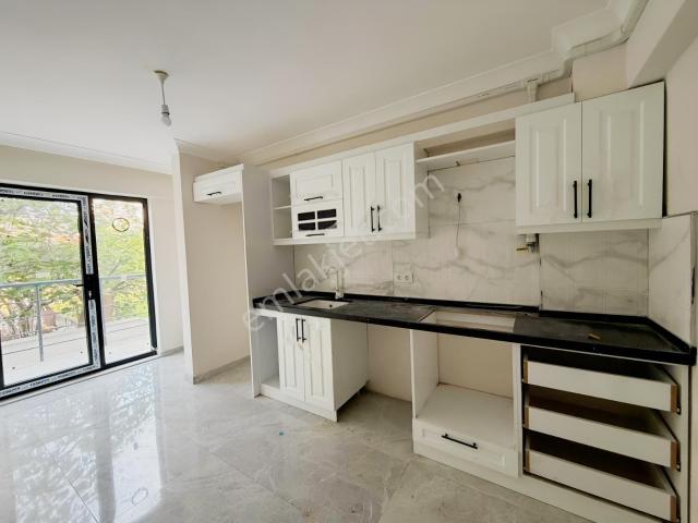 Bandırma Mavi Emlaktan 600 Evler Mah. Y.giriş 2+1 Satılık Daire
