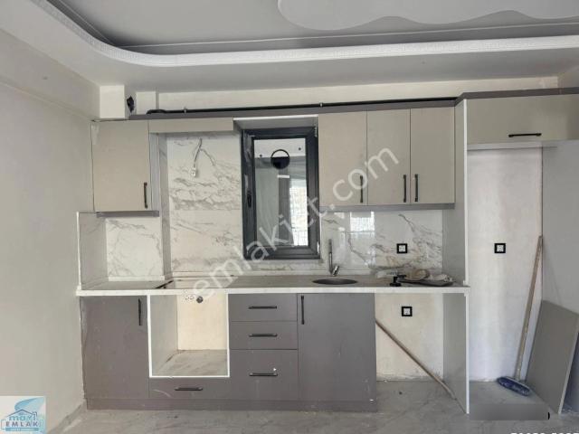 Bandırma Mavi Emlaktan 600 Evler Mahallesinde 1+1 Satılık Daire.