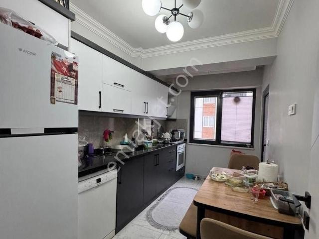 Bandırma Mavi Emlaktan 600 Evler Mahallesinde 2+1 Ön Cephe Satılık Daire