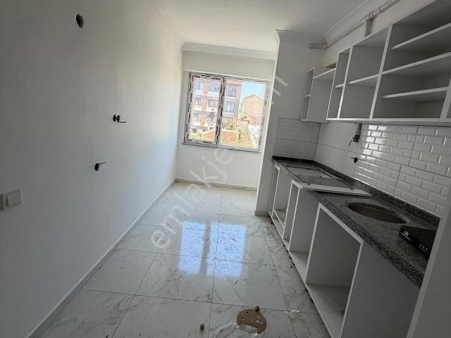 Bandırma Mavi Emlaktan 600 Evler Mahallesinde 2+1 Satılık D