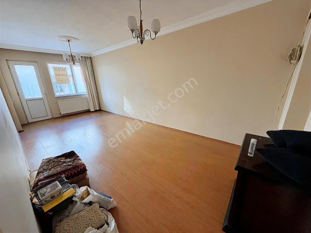 Bandırma Stm Emlaktan Günaydın Mah. Kiralık 3+1 Ara Kat Daire