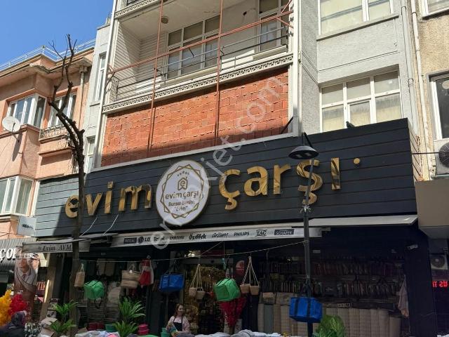 Bandırmanın En İşlek Yaya Caddesinde Satılık Efsane Dükkan