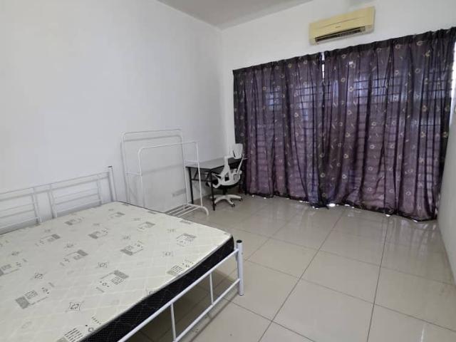 BANDAR 16 SIERRA, PUCHONG, MEDIUM ROOM TO RENT, ZERO DEPOSIT