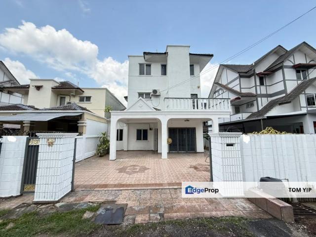 Bandar Country Homes