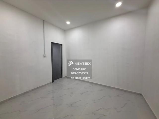 Bandar Cemerlang/ Ulu Tiram/ Cluster House/ 5 bedrooms 4 bathrooms/ Brand New Original Condition