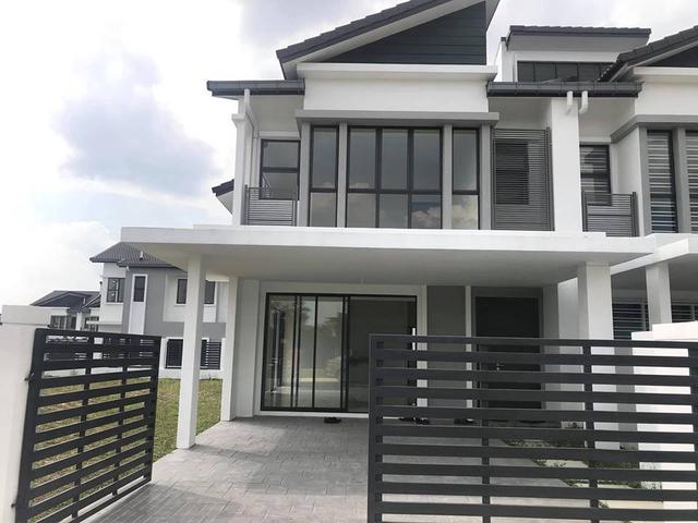 Bandar Ainsdale Double Storey below market Value 70