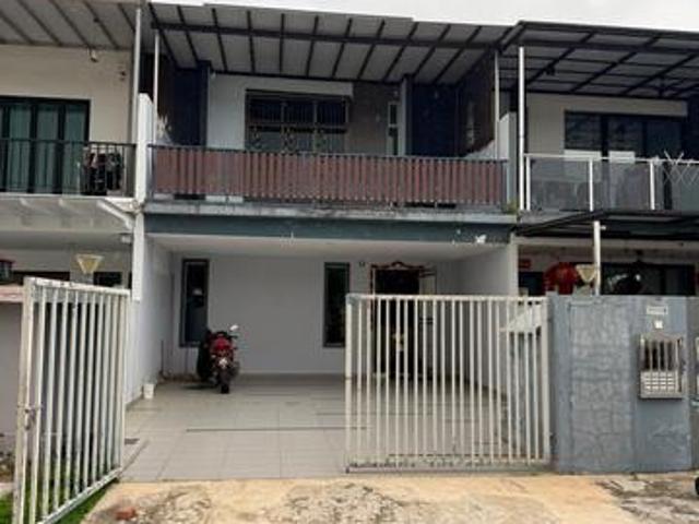 Bandar alam Masai 2 storey gated house for sale