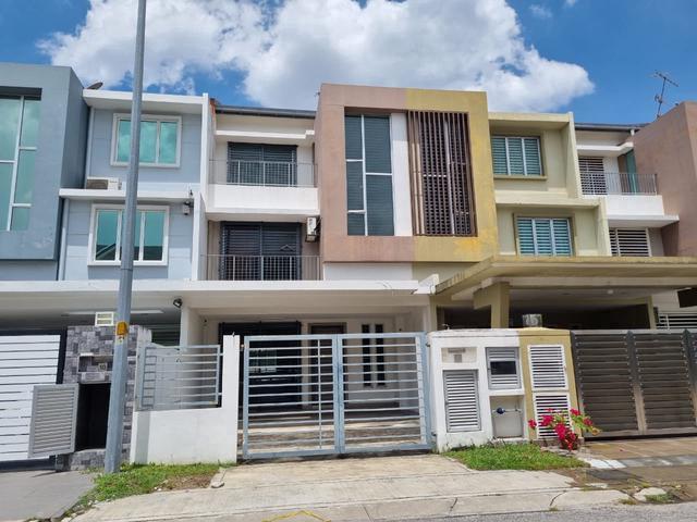 Bandar botanic armaya 2 3 stry terrace house for sale