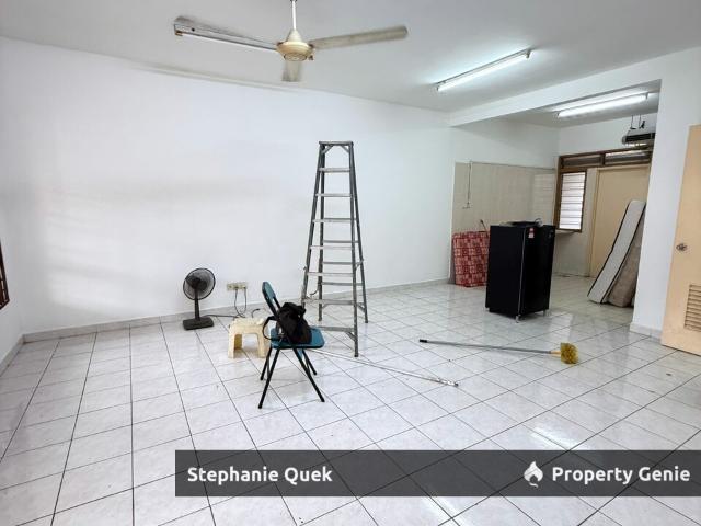 Bandar Botanic Cassia Klang 2 Storey With Aircond Terrance House For Rent