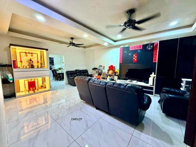 BANDAR BOTANIC KLANG Akasia Precinct 2 Storey RENOVATED House For Sale