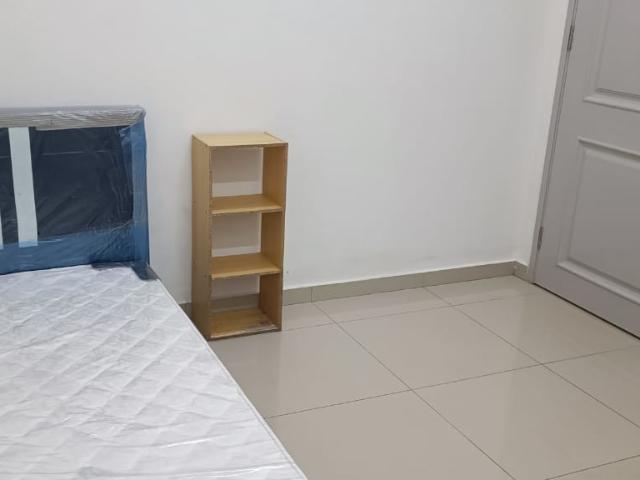 Bandar Botanic Klang Middle Room